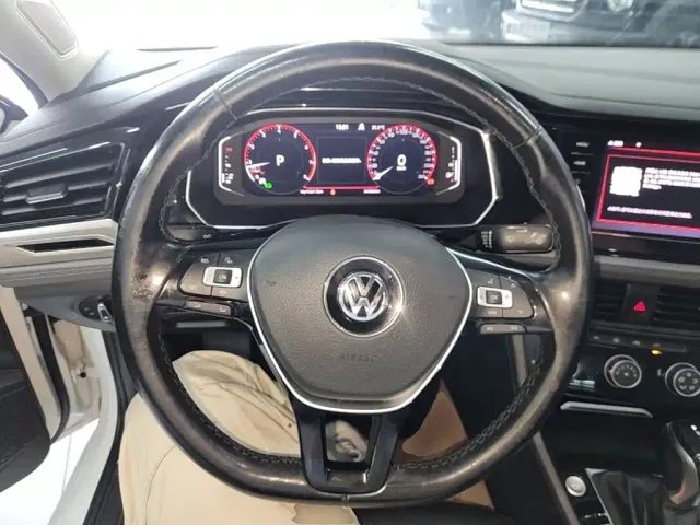 Volkswagen Sagitar — Фото автомобиля 10