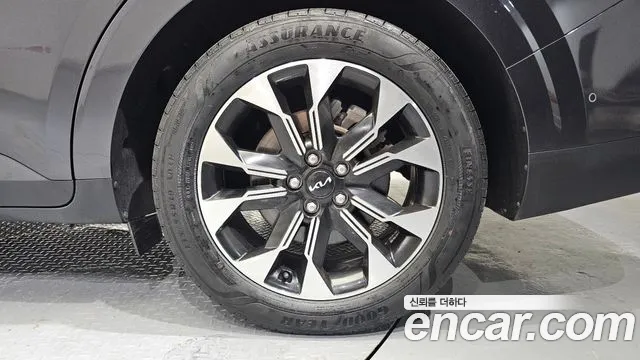 Kia Canival — Фото автомобиля 15