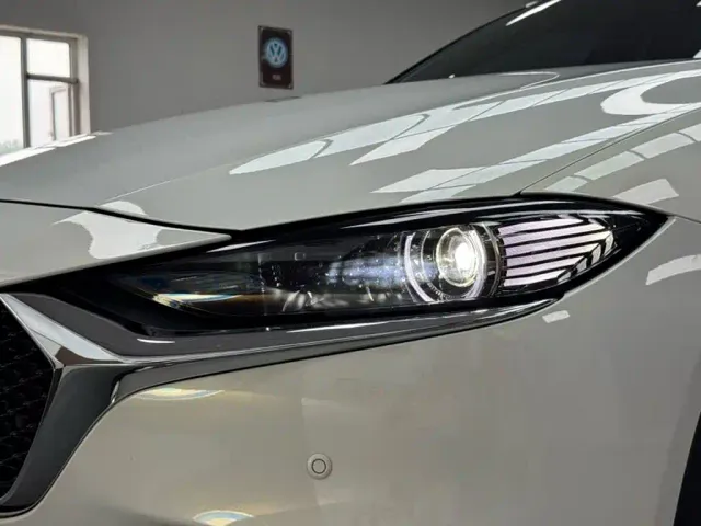 Mazda CX-4 — Фото автомобиля 21