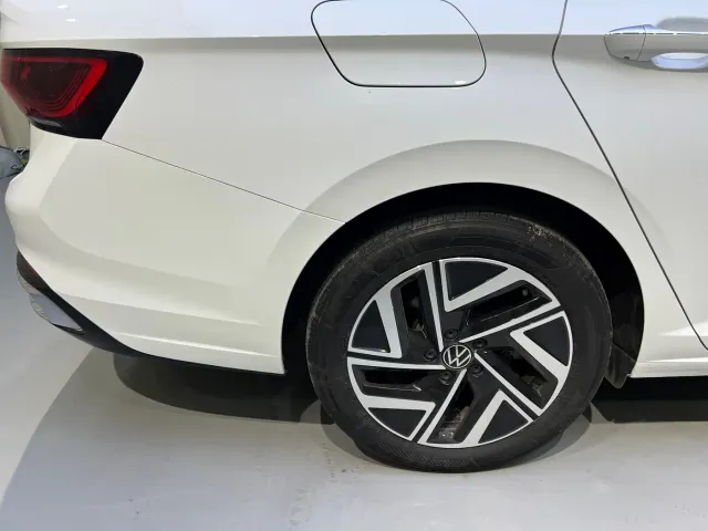 Volkswagen Sagitar — Фото автомобиля 23