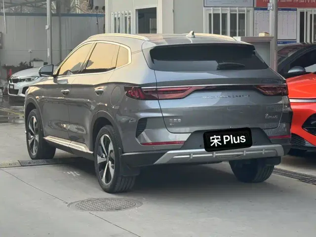 BYD Song PLUS — Фото автомобиля 3