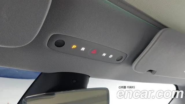 Tesla Model 3 — Фото автомобиля 8