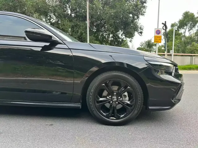 Honda Accord — Фото автомобиля 5