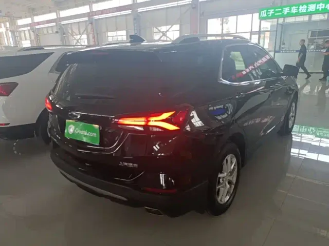 Chevrolet Equinox — Фото автомобиля 6