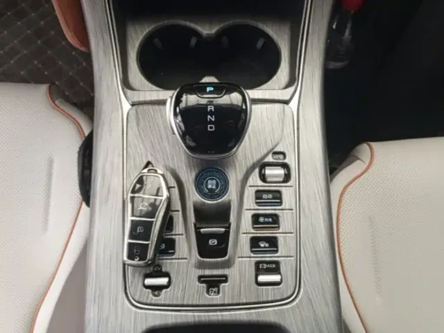 BYD Qin PLUS — Фото автомобиля 13