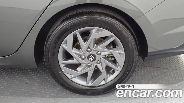 Hyundai Avante CN7 — Фото автомобиля 6