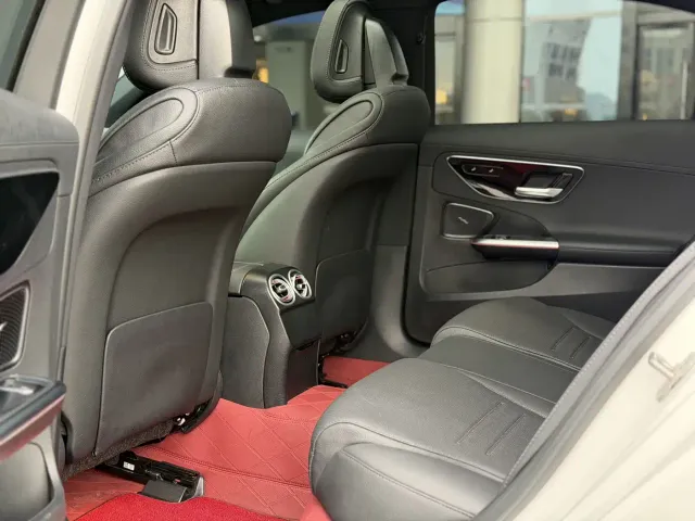 Mercedes-Benz C-Class — Фото автомобиля 14