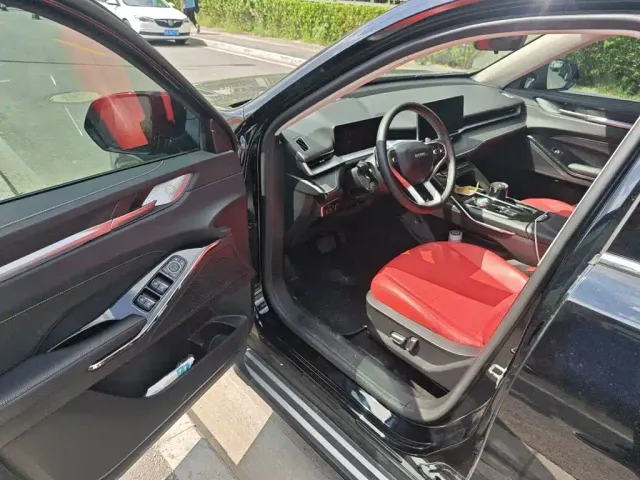 Haval H6 — Фото автомобиля 17