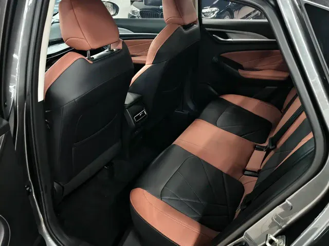 Changan Eado — Фото автомобиля 6