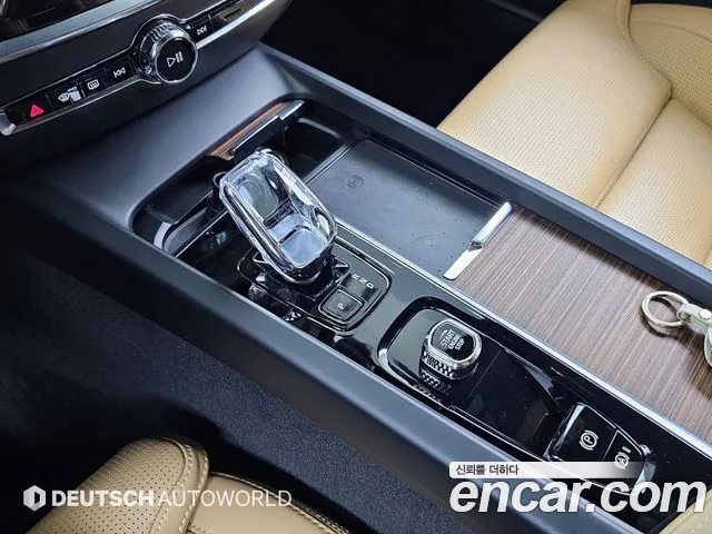 Вольво V60 V60 Cross Country 2 поколение B5 Ultimate AWD — Фото автомобиля 9