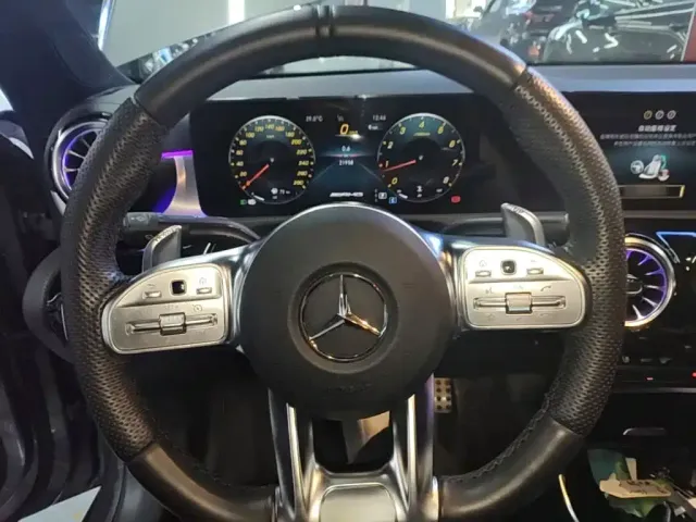 Mercedes-Benz CLA-Class AMG — Фото автомобиля 10
