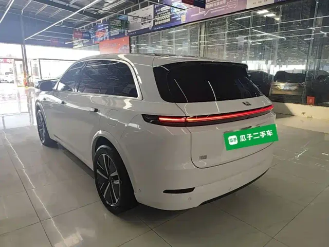 Li Auto L7 — Фото автомобиля 4