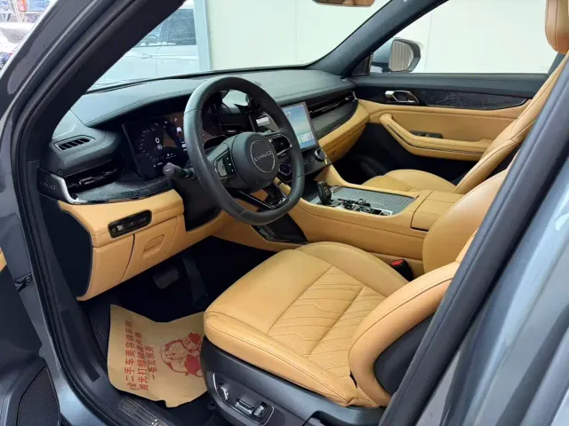 Lynk & Co Lynk & Co 09 EM-P 2021 2.0T PHEV Halo 6-seater — Фото автомобиля 2