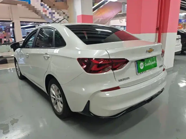Chevrolet Monza — Фото автомобиля 4