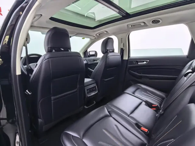Ford Edge — Фото автомобиля 10