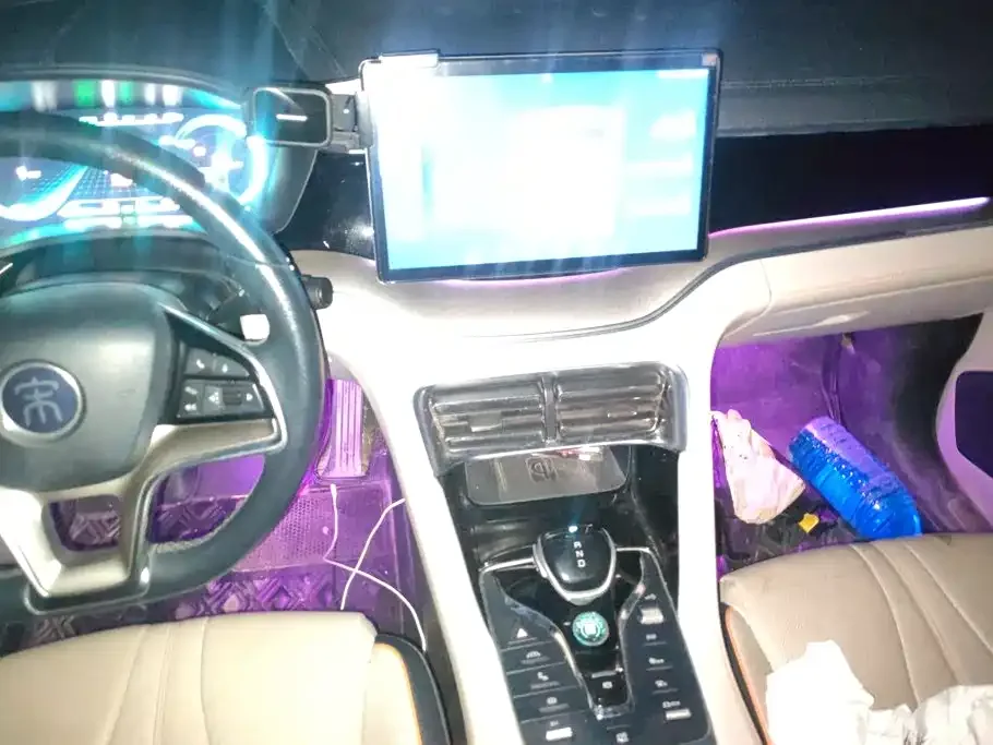 BYD Song PLUS PHEV 2021 DM-i 110KM Flagship PLUS — Фото автомобиля 13
