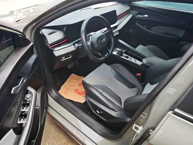 Geely Binrui — Фото автомобиля 4
