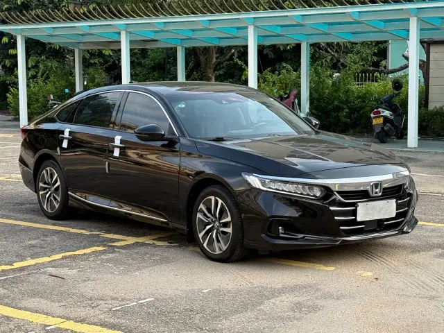 Honda Accord — Фото автомобиля 3