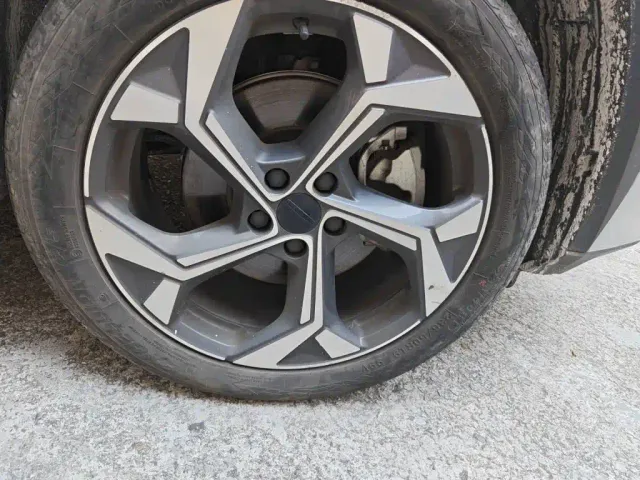 Geely Boyue L — Фото автомобиля 8