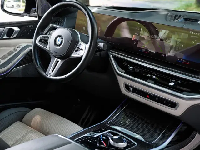 BMW X7 — Фото автомобиля 24