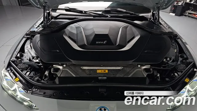 BMW i4 — Фото автомобиля 6