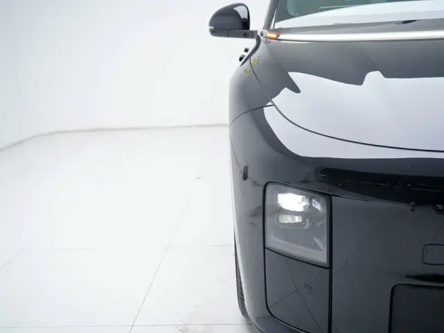 Li Auto i6 — Фото автомобиля 12