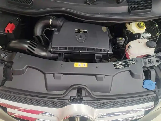 Mercedes-Benz V-Class — Фото автомобиля 15