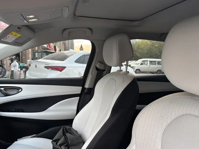 BYD Seal 05 DM-i — Фото автомобиля 4