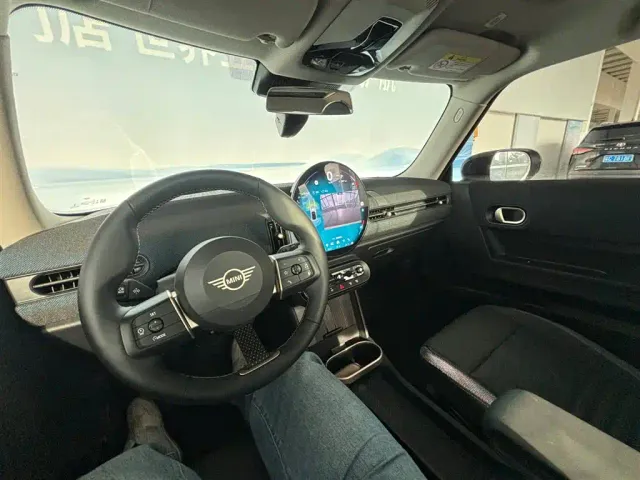 MINI Hatch — Фото автомобиля 27