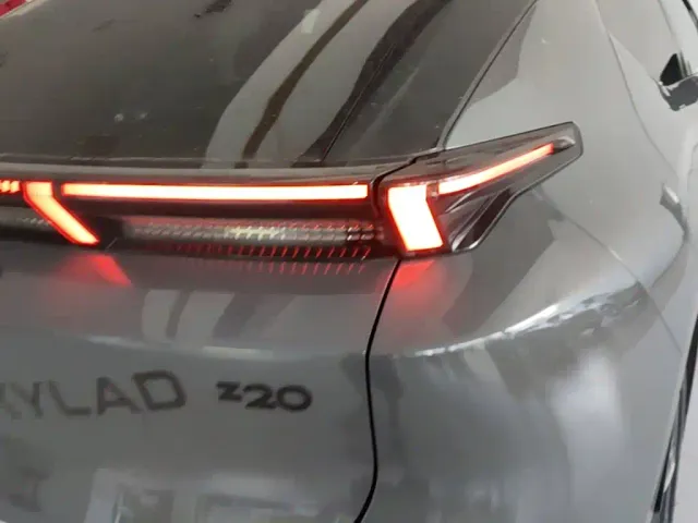 Lynk & Co Z20 — Фото автомобиля 7