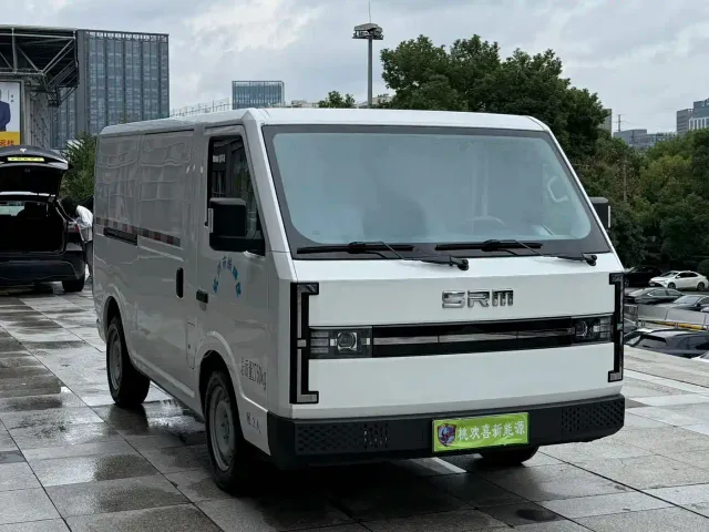 Shineray Xinyuan E3 — Фото автомобиля 3