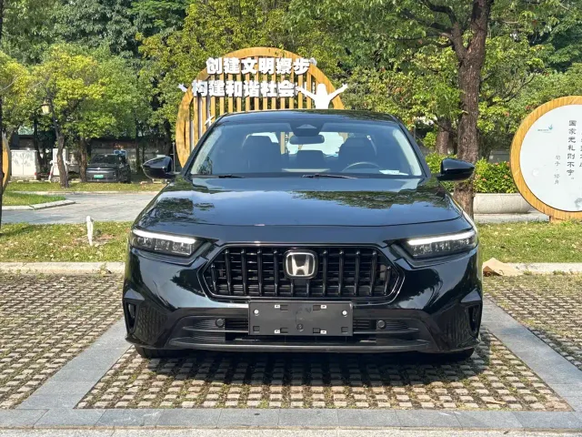 Honda Inspire — Фото автомобиля 2