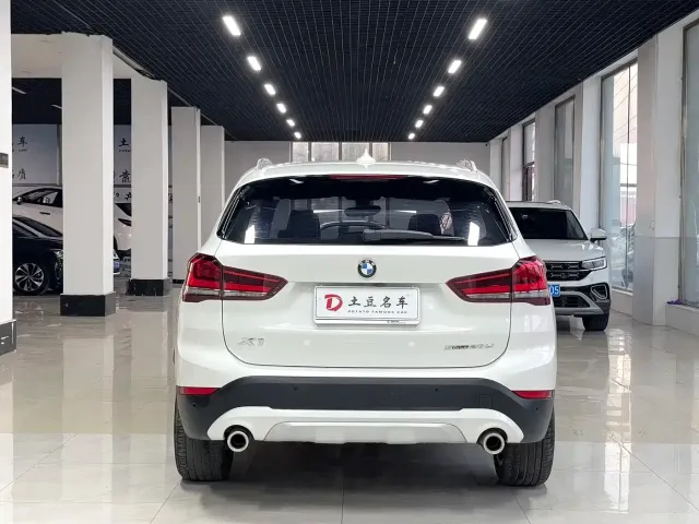 BMW X1 — Фото автомобиля 5