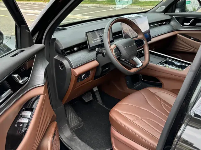 Chery Tiggo 9 — Фото автомобиля 4
