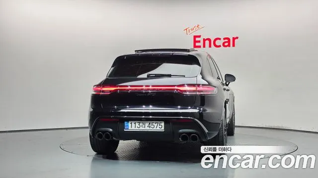 Porsche Macan — Фото автомобиля 4