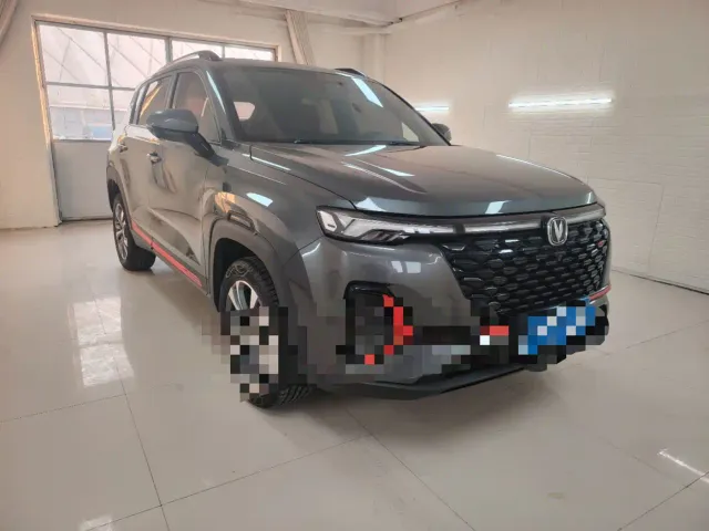 Changan CS35 Plus — Фото автомобиля 3
