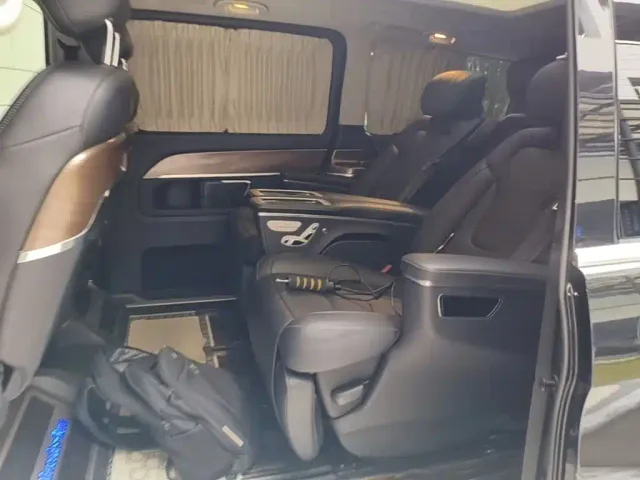 Mercedes-Benz V-Class — Фото автомобиля 16