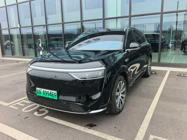 Фотография автомобиля — Aito M8
