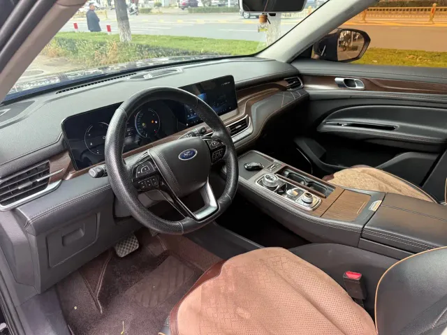 Ford Territory — Фото автомобиля 12