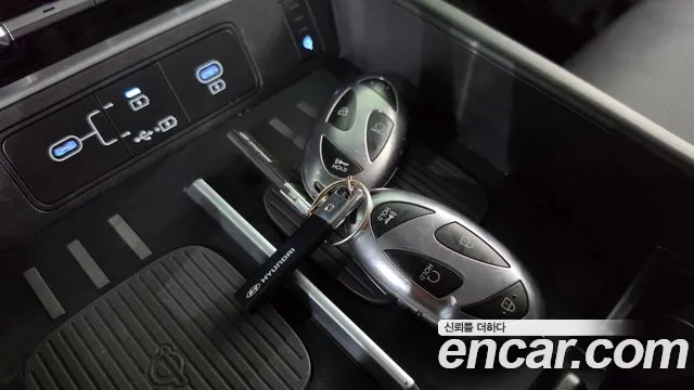 Hyundai Santa Fe MX5 — Фото автомобиля 22