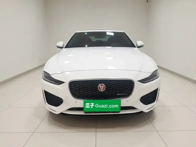 Jaguar XEL — Фото автомобиля 2