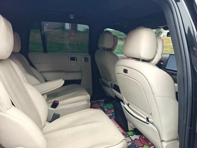 Li Auto L8 — Фото автомобиля 13