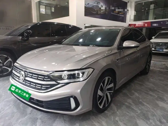 Фотография автомобиля — Volkswagen Sagitar