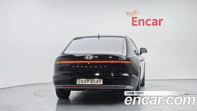Hyundai Grandeur Grandeur (GN7) 2.5 Бензин 2WD — Фото автомобиля 4
