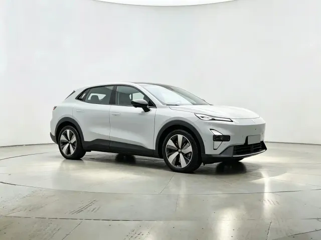 Deepal S05 — Фото автомобиля 3