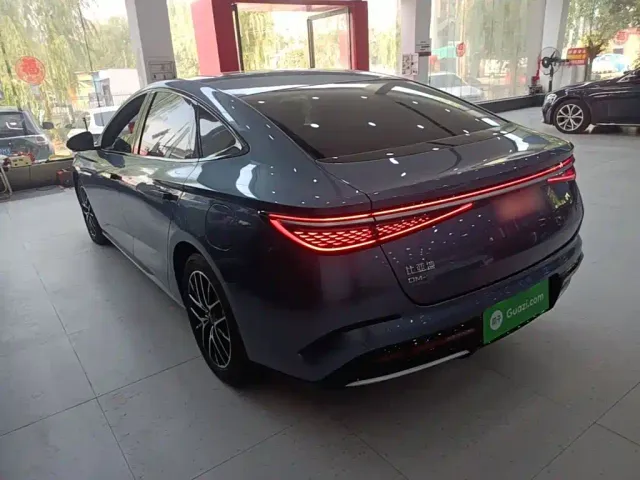 BYD Seal 07 DM-i — Фото автомобиля 4