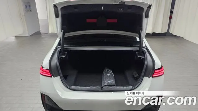 BMW 5-Series 5 серия (G60) 523d M Sport — Фото автомобиля 13
