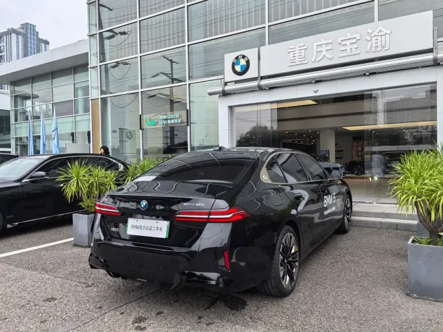 BMW i5 — Фото автомобиля 18