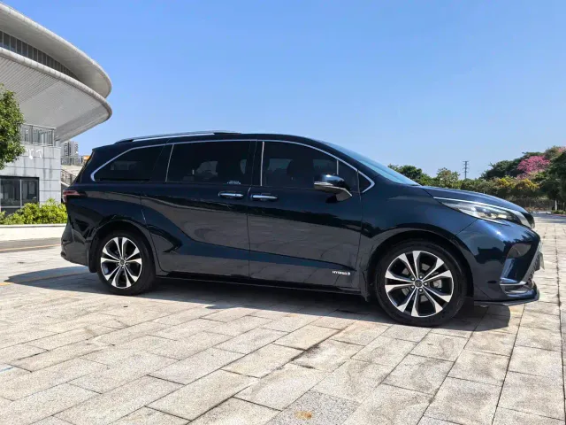 Toyota Granvia — Фото автомобиля 4