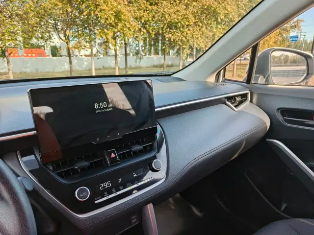 Toyota Corolla Cross — Фото автомобиля 11